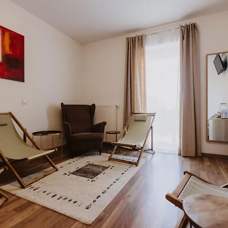 Pensión Ewitsch 13 - Garni 4*