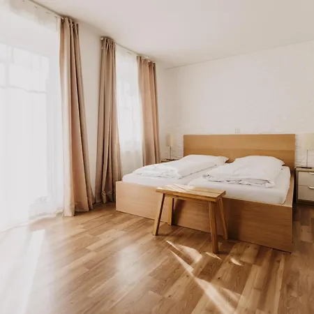 Ewitsch 13 - Garni Pensión