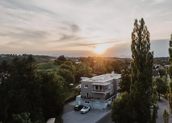 Ewitsch 13 - Garni 4*